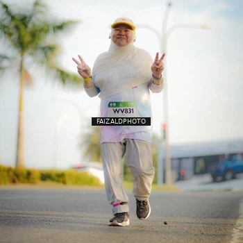 Runner Photo 7727474