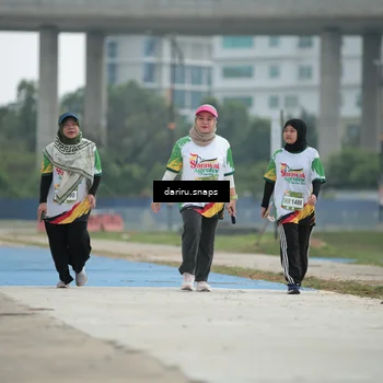 Runner Photo 7727493