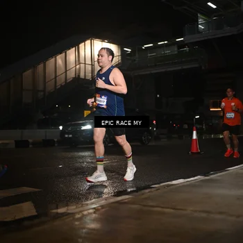 Runner Photo 7727496