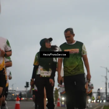 Runner Photo 7727510