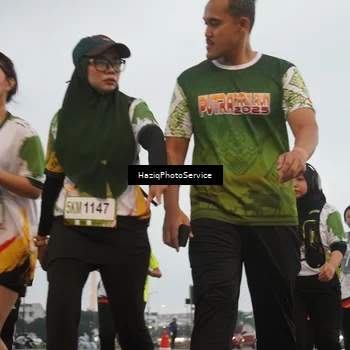 Runner Photo 7727536