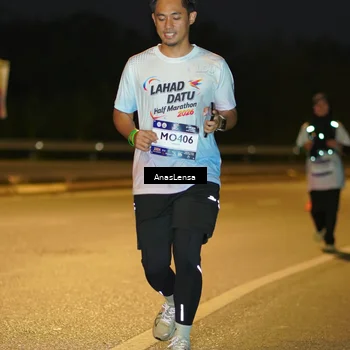 Runner Photo 7727547