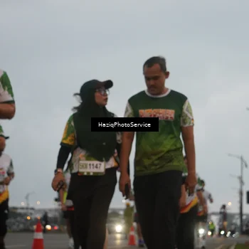Runner Photo 7727549