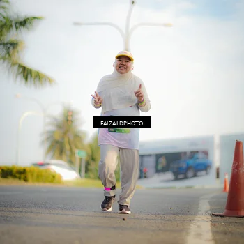 Runner Photo 7727558