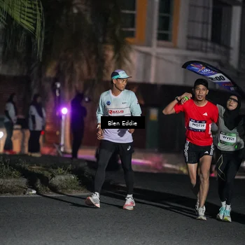Runner Photo 7727593
