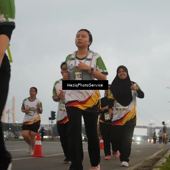 Runner Photo 7727597