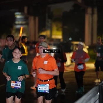 Runner Photo 7727622