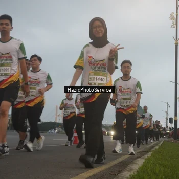 Runner Photo 7727635
