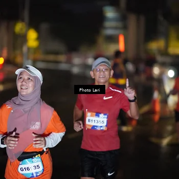 Runner Photo 7727640