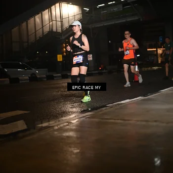 Runner Photo 7727646