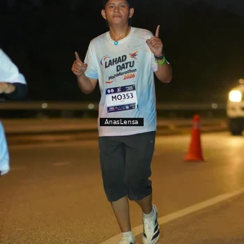 Runner Photo 7727660
