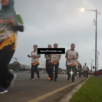Runner Photo 7727678