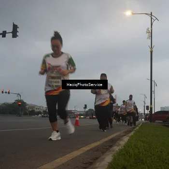 Runner Photo 7727690