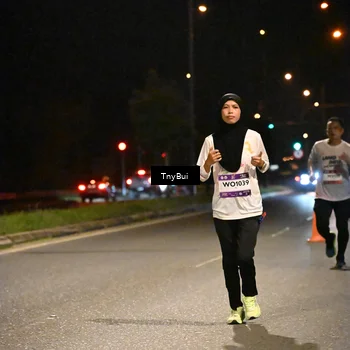 Runner Photo 7727692