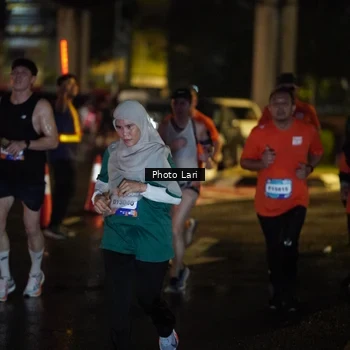 Runner Photo 7727708