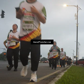 Runner Photo 7727723