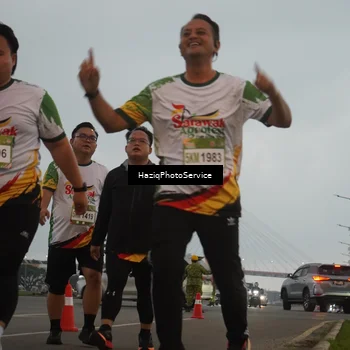 Runner Photo 7727766