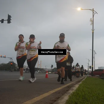 Runner Photo 7727767