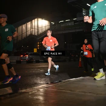 Runner Photo 7727779