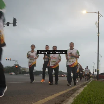 Runner Photo 7727794