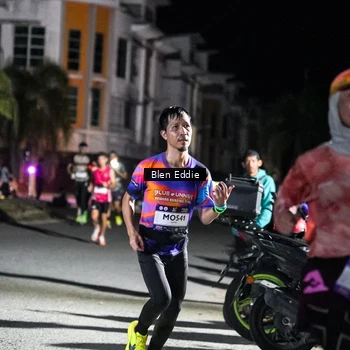 Runner Photo 7727801
