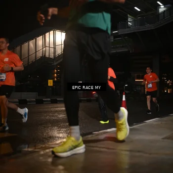 Runner Photo 7727810