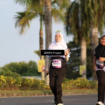 Runner Photo 7727812