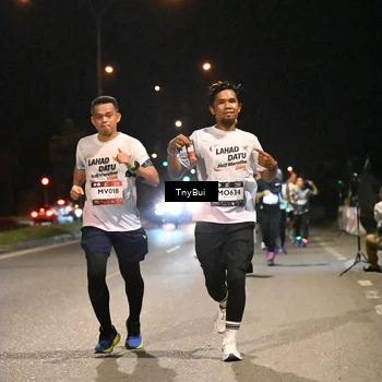 Runner Photo 7727820