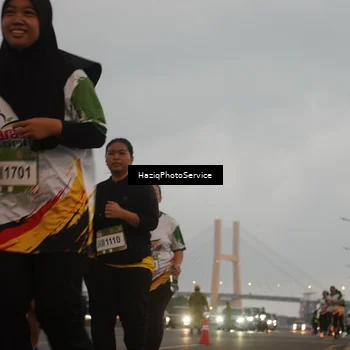 Runner Photo 7727823
