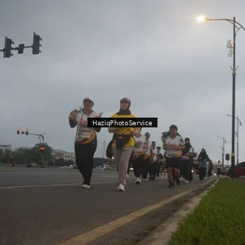 Runner Photo 7727837