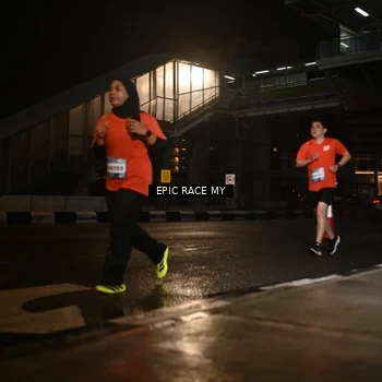 Runner Photo 7727844