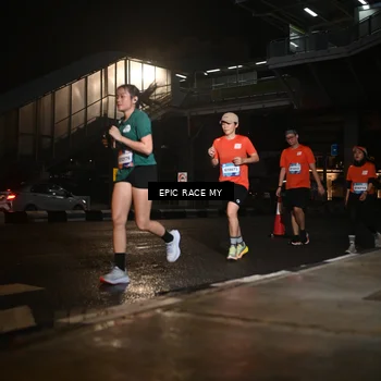 Runner Photo 7727854