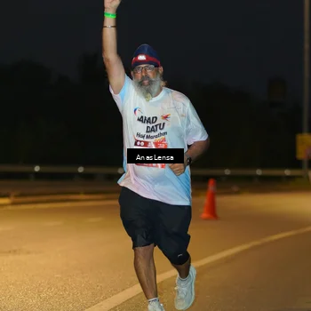 Runner Photo 7727860