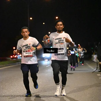 Runner Photo 7727867