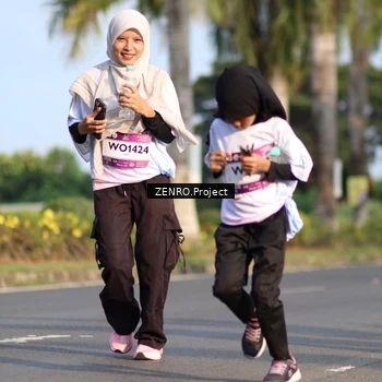 Runner Photo 7727871