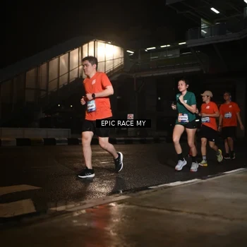 Runner Photo 7727877