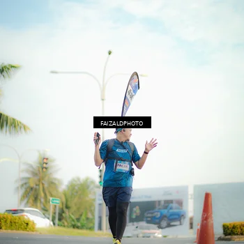 Runner Photo 7727879