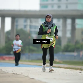 Runner Photo 7727881