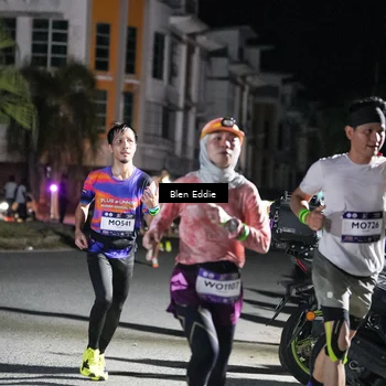 Runner Photo 7727885