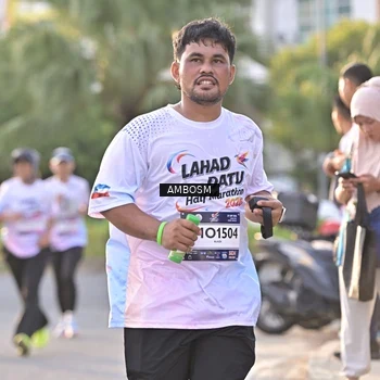 Runner Photo 7727890