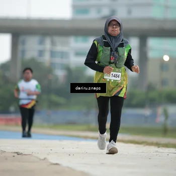 Runner Photo 7727909