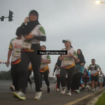 Runner Photo 7727913