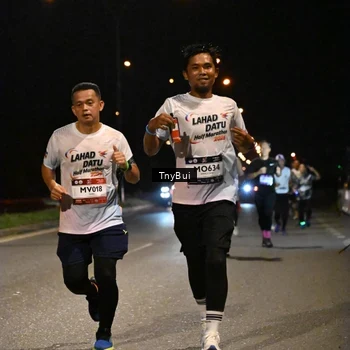 Runner Photo 7727914