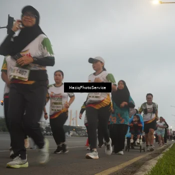 Runner Photo 7727915