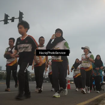 Runner Photo 7727918