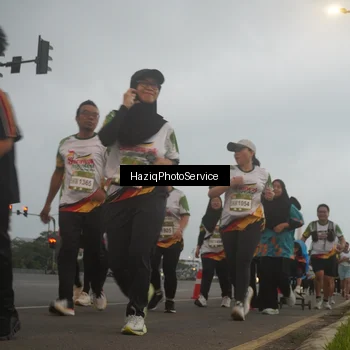 Runner Photo 7727923