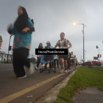 Runner Photo 7727929
