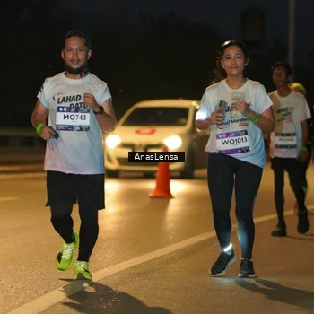 Runner Photo 7727933