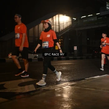 Runner Photo 7727942