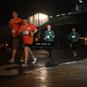 Runner Photo 7727969